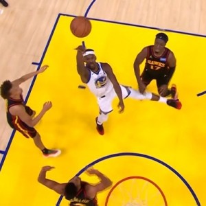 定点爆破！巴特勒连续冲击麦科勒姆 强攻得手后又打2+1