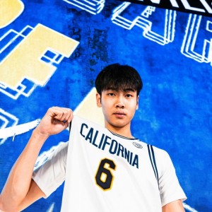 九游体育下载-张博源晒加伯克利分校访校定妆照！球队主帅为前湖人球员马德森